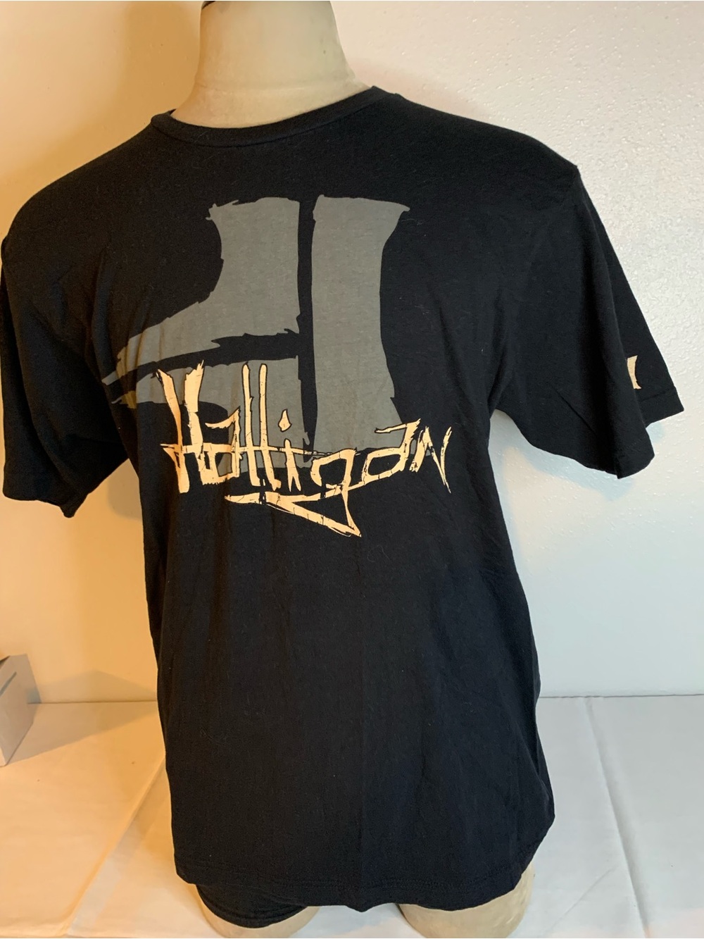 Halligan.Black Graphic Short-Sleeve Men's T-Shirt size X